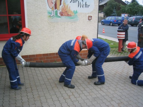 Jugendleistungsprüfung Saugleitung kuppeln