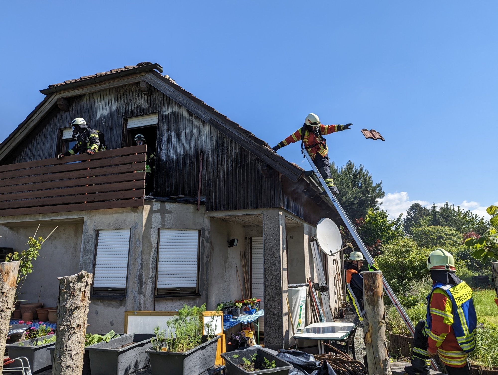 Brand Fassade, Dornweg, Feilitzsch