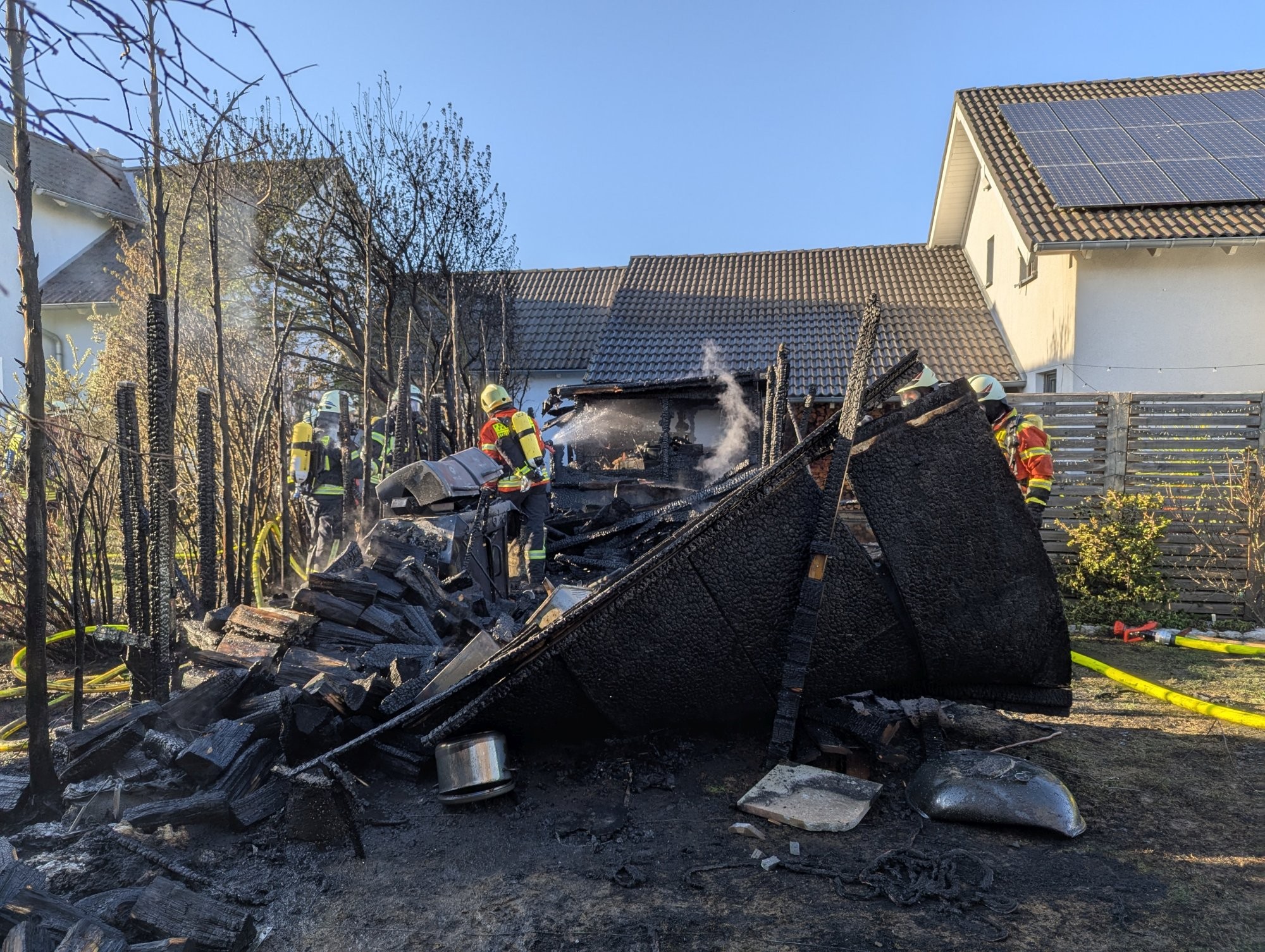 Brand Gartenhütte